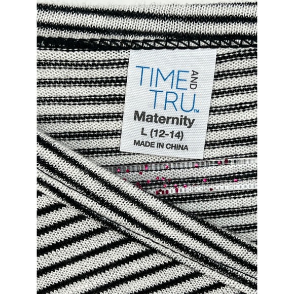 NWT Womens Time And Tru White w Black Stripe Long Sleeve Nursing Feature Size‎ L - Picture 3 of 8